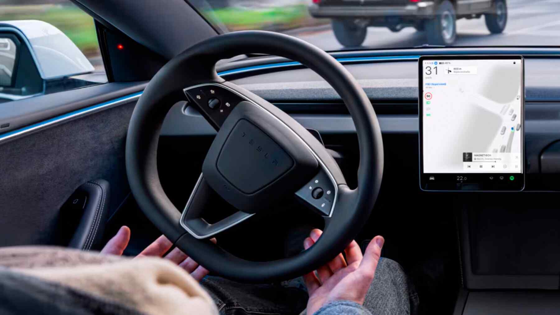 „Tesla“ FSD atnaujinimas: po kiekvieno perėmimo vairuotojas turi paaiškinti priežastį ekrane