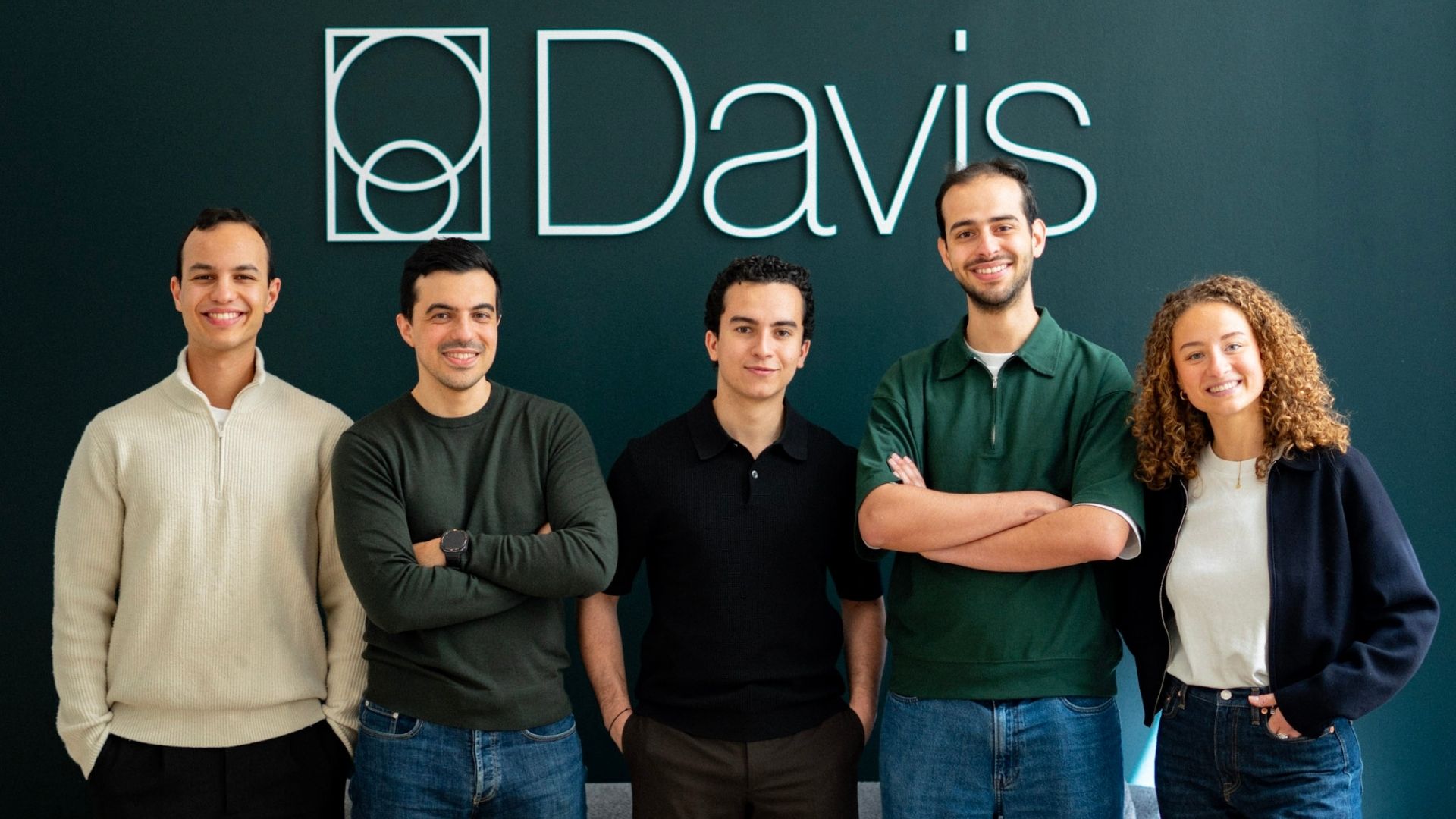 Prancūzijos DI NT startuolis „Davis“ pritraukė 4,6 mln. eurų ir pristatė „Gaudi-1“ architektūrai