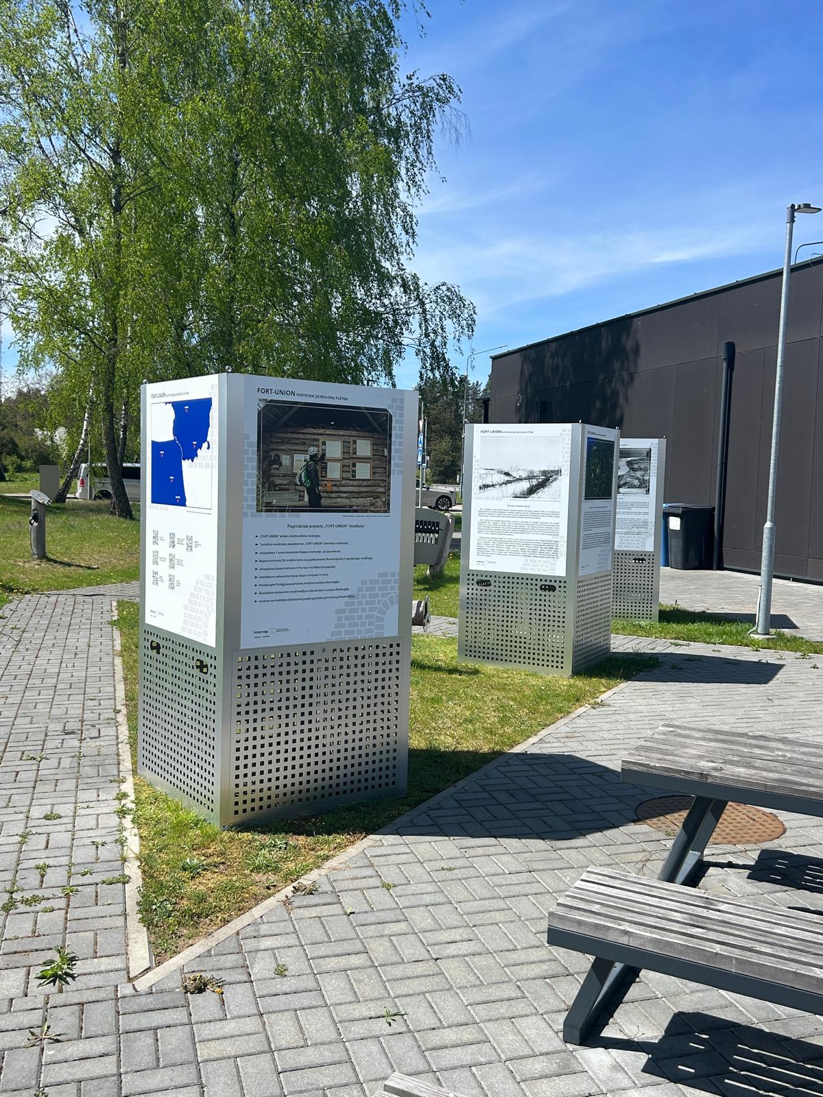 Varėnoje – mobili paroda Regioninės plėtros fortifikacija: ką atskleidžia pasienio fortų istorija