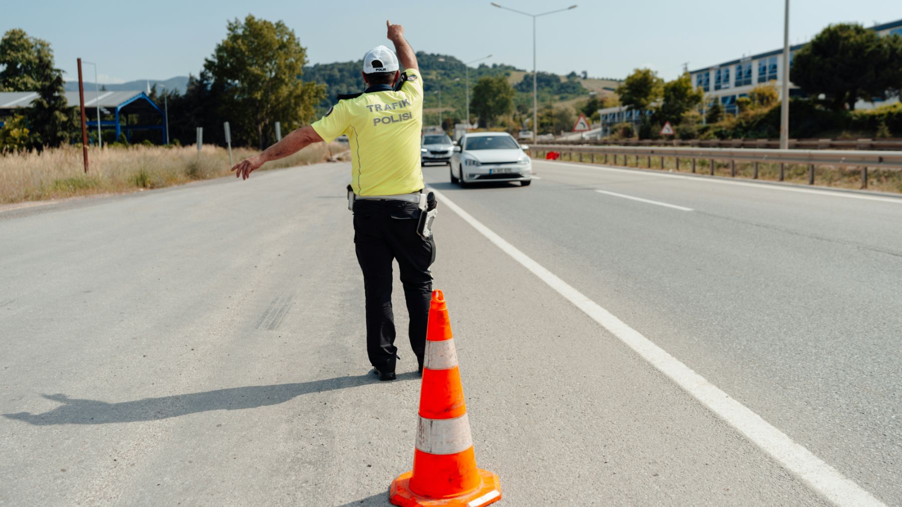 Konektikutas peržiūri vairuotojų dėmesio blaškymo taisykles: įstatymai nespėja su išmaniaisiais