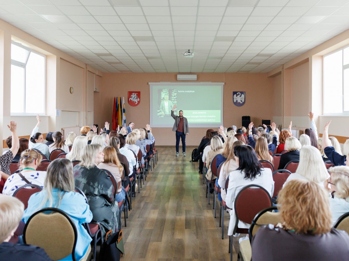 Jonavos konferencijoje – nuolatinio tobulėjimo švietime patirtys ir pirmieji rezultatai
