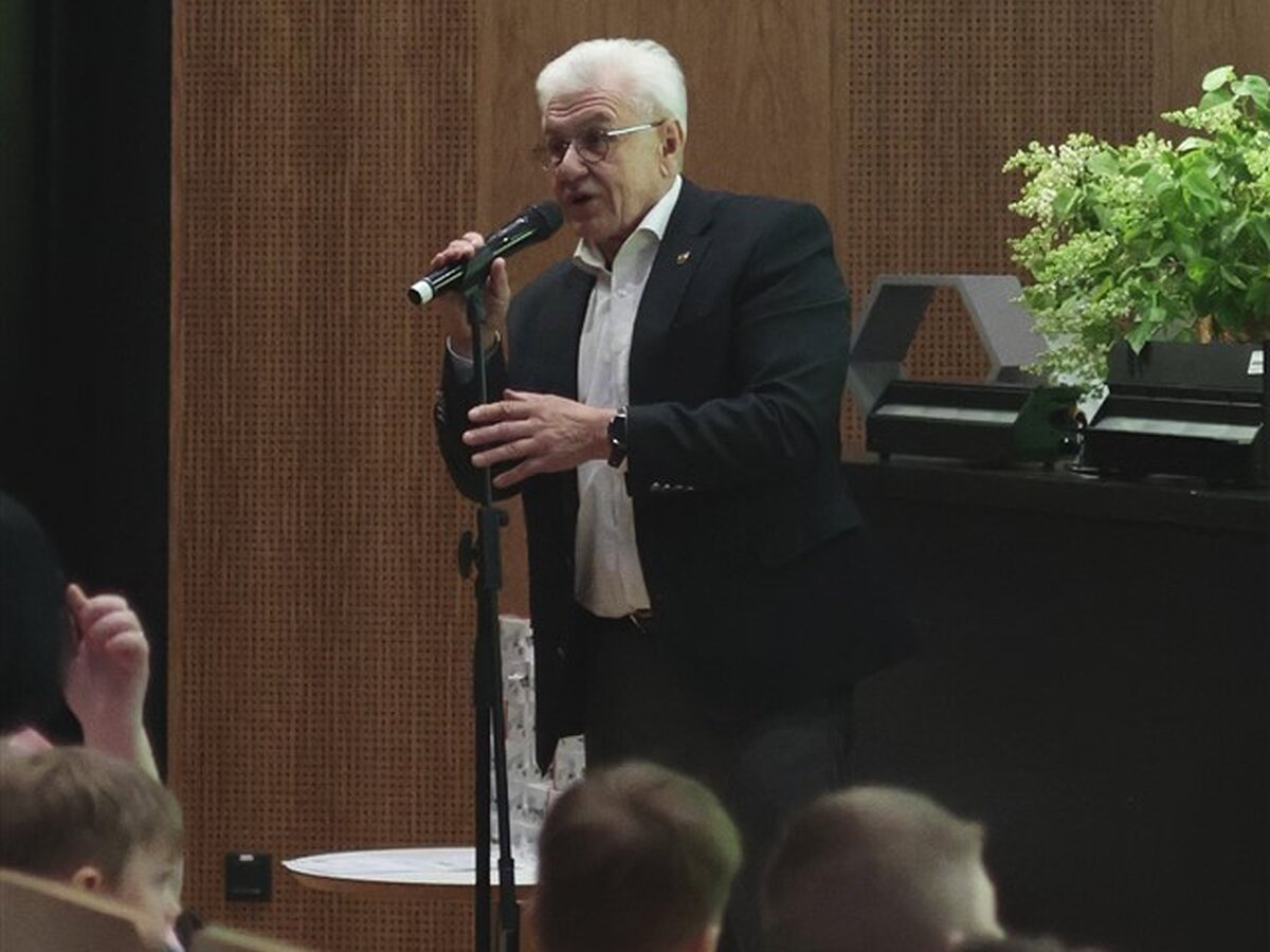 Pakruojo kultūros centre – jaunųjų talentų šventė Skrisk, skrisk, bitele: kas sužibėjo scenoje