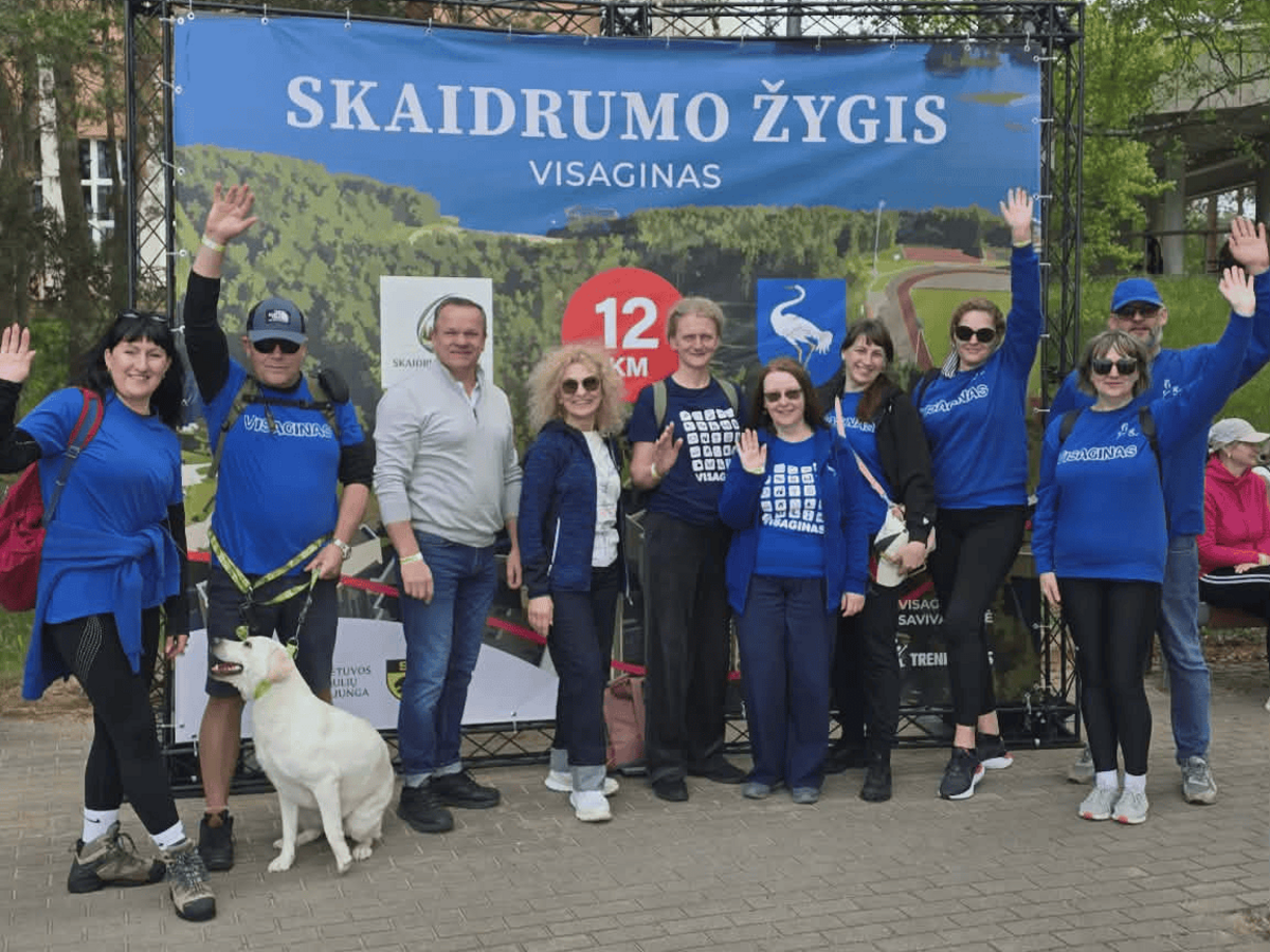 Skaidrumo žygis Visagine: savivaldybės komanda su „TrenkTuru“ subūrė miestą ir svečius