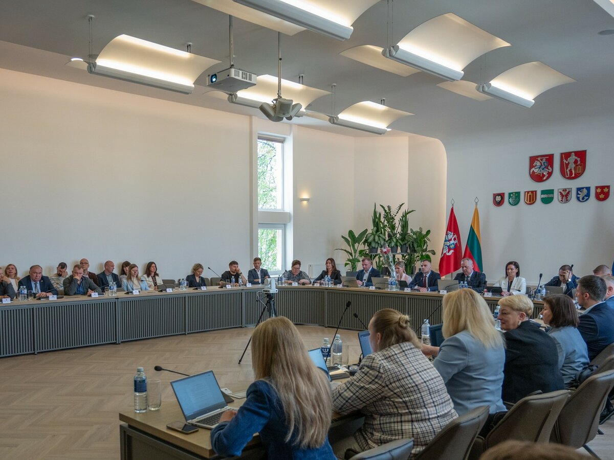 Trakų rajono taryba renkasi gegužės 28 dieną: metinės ataskaitos, mokyklų pertvarka ir turto klausimai
