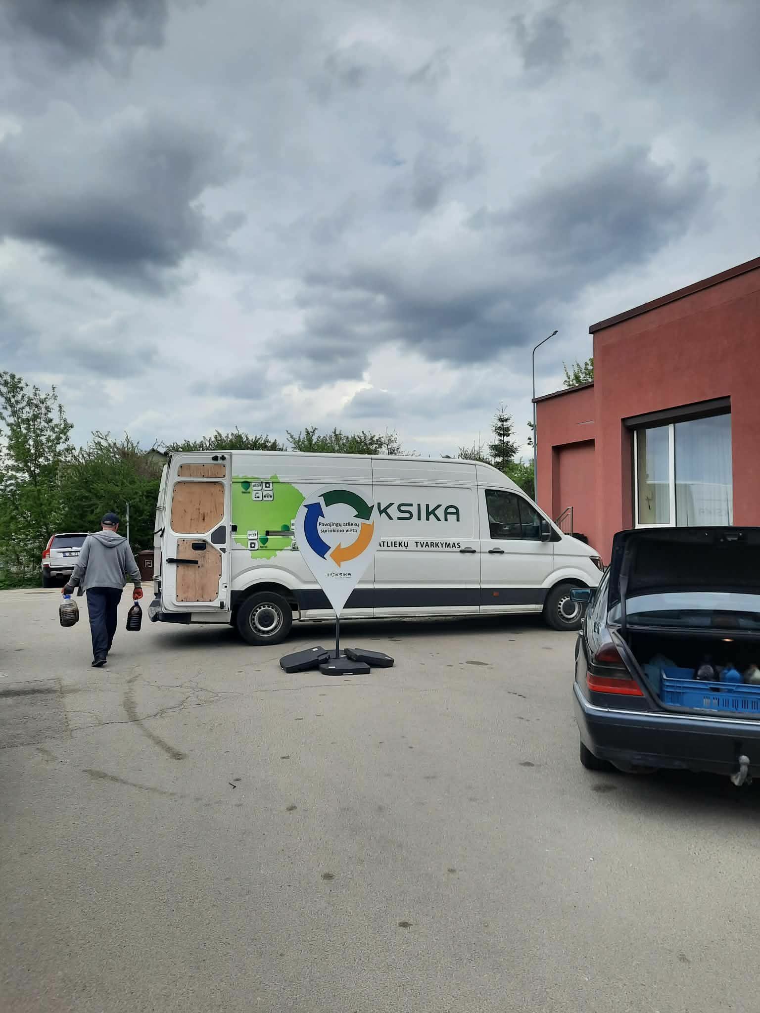 Šiauliuose visą gegužę renka pavojingąsias atliekas: kur ir kada atvyks „Toksikos“ transportas