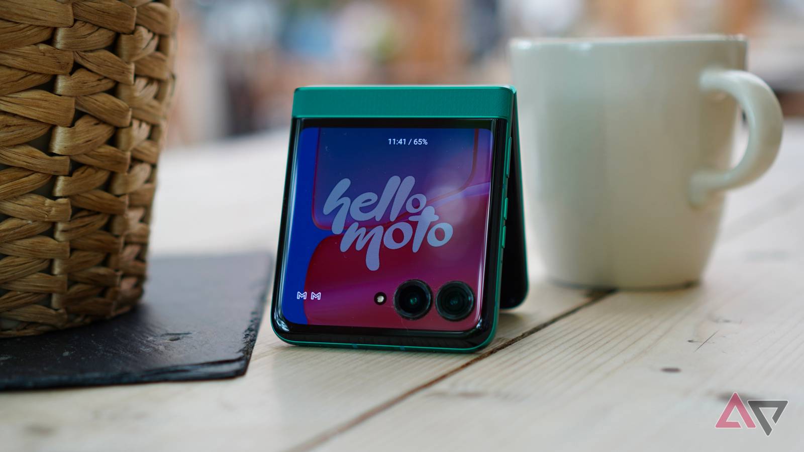 Įtarimai dėl „Motorola“: telefonai gali nukreipti „Amazon“ paspaudimus ir pelnytis slapta