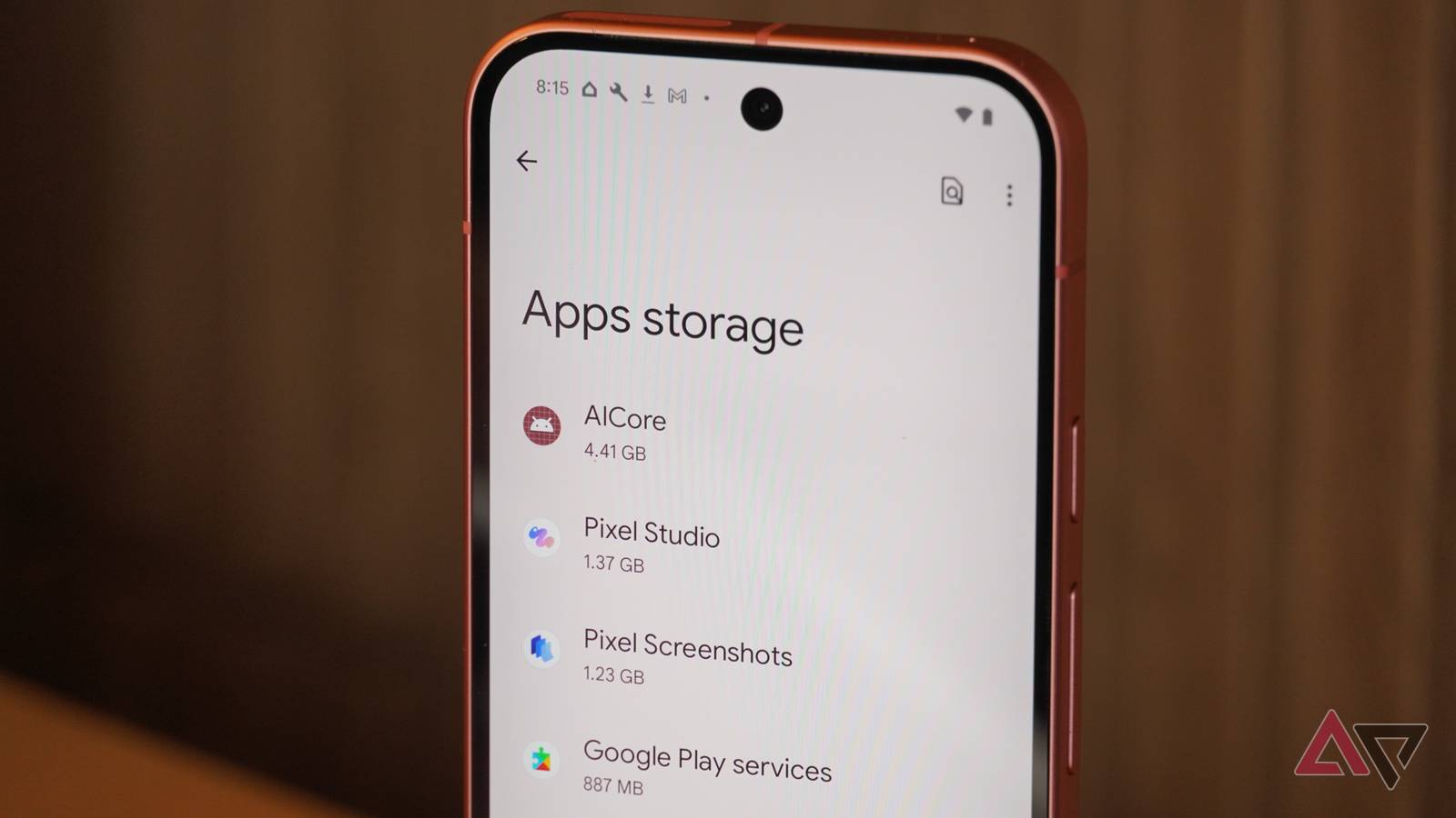 „Google“ paaiškino, kodėl „Android“ AICore ryja atmintį: kai kuriuose telefonuose – iki 12 GB