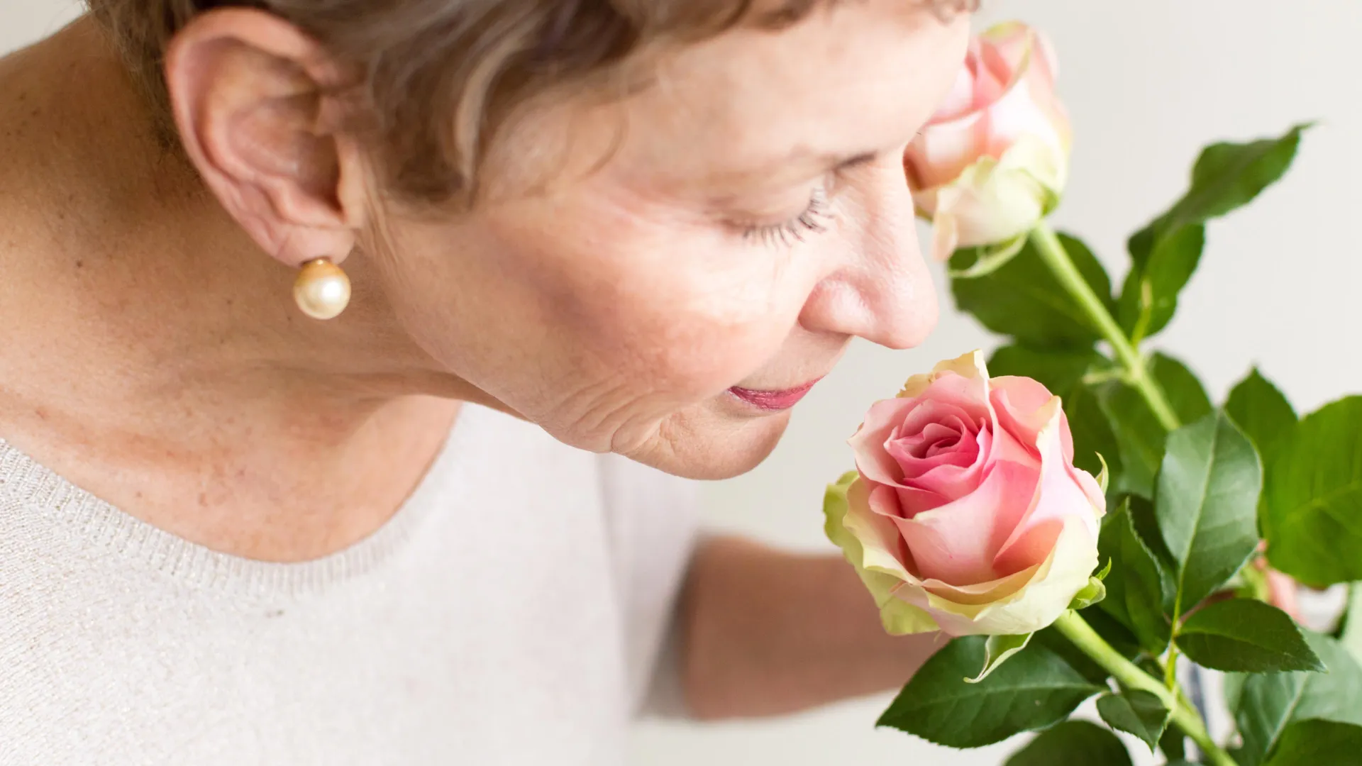 Loss of Smell May Signal Early Alzheimer’s: New Study Points to an Immune Trigger