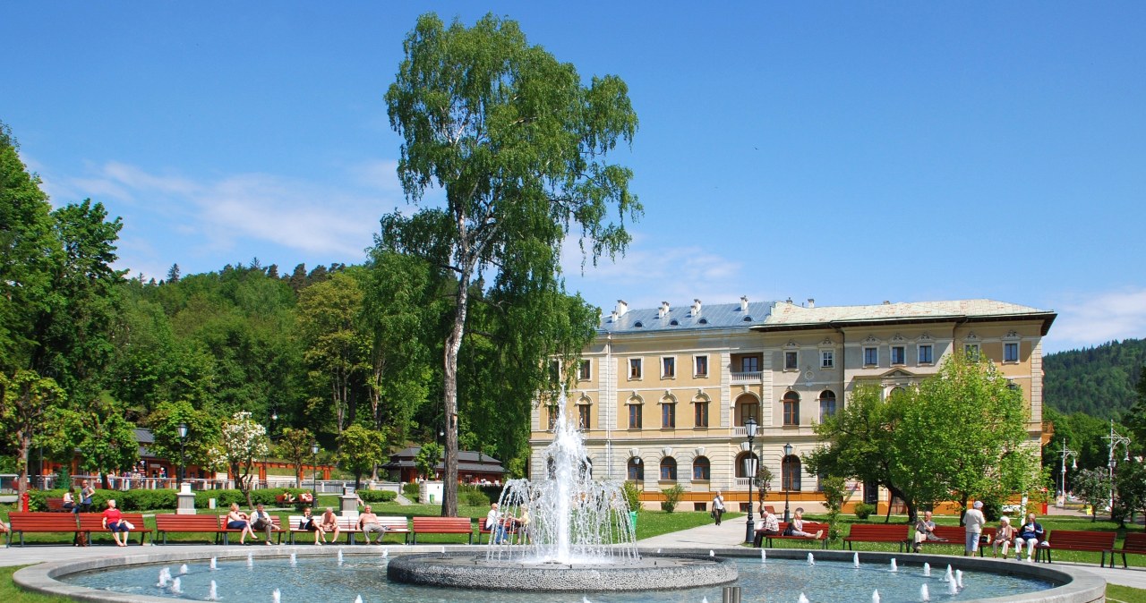 Kodėl Lenkijos kurortas Krynica-Zdrój vadinamas senjorų rojumi: gydymas, ramybė ir pramogos