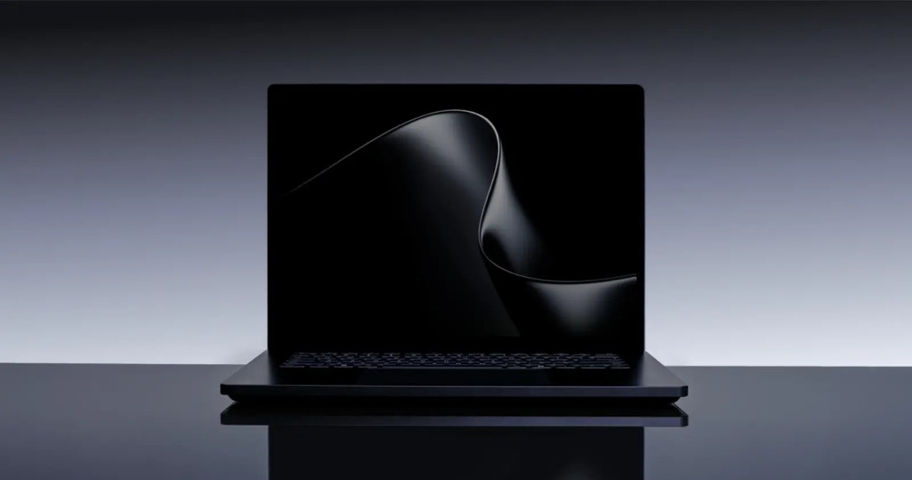 „Microsoft“ smogia su „Surface Laptop Ultra“: naujas „Nvidia“ RTX Spark žada perversmą