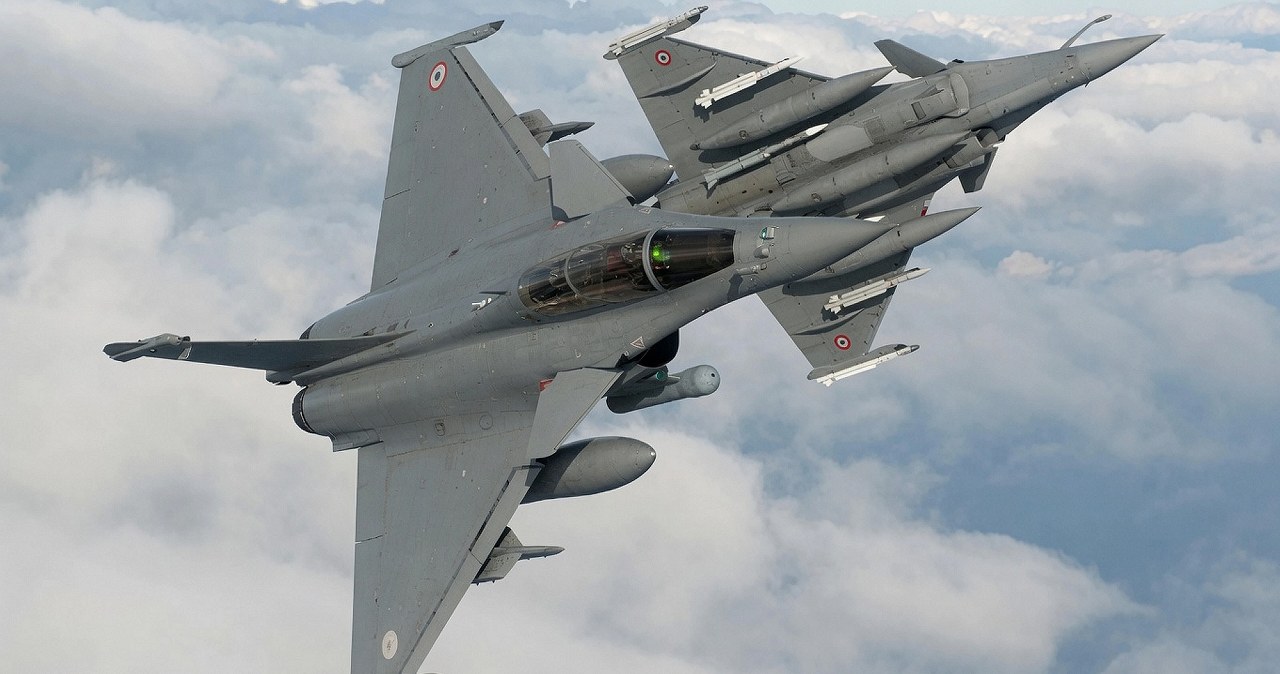 Rafale Ukrainai? Prancūzijos ambasadoriaus įrašas pakurstė spėliones dėl naikintuvų