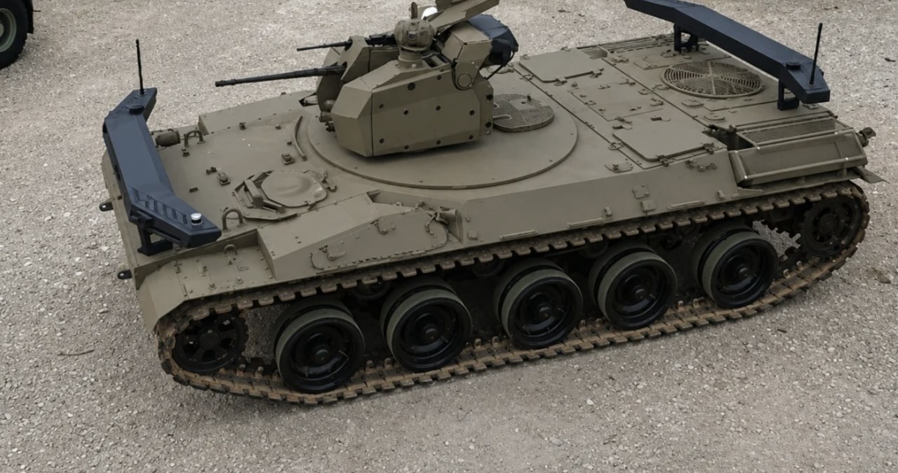 Prancūzai prikėlė 60-ųjų AMX-30: „REFURBOT“ be įgulos keičia karo technikos žaidimą