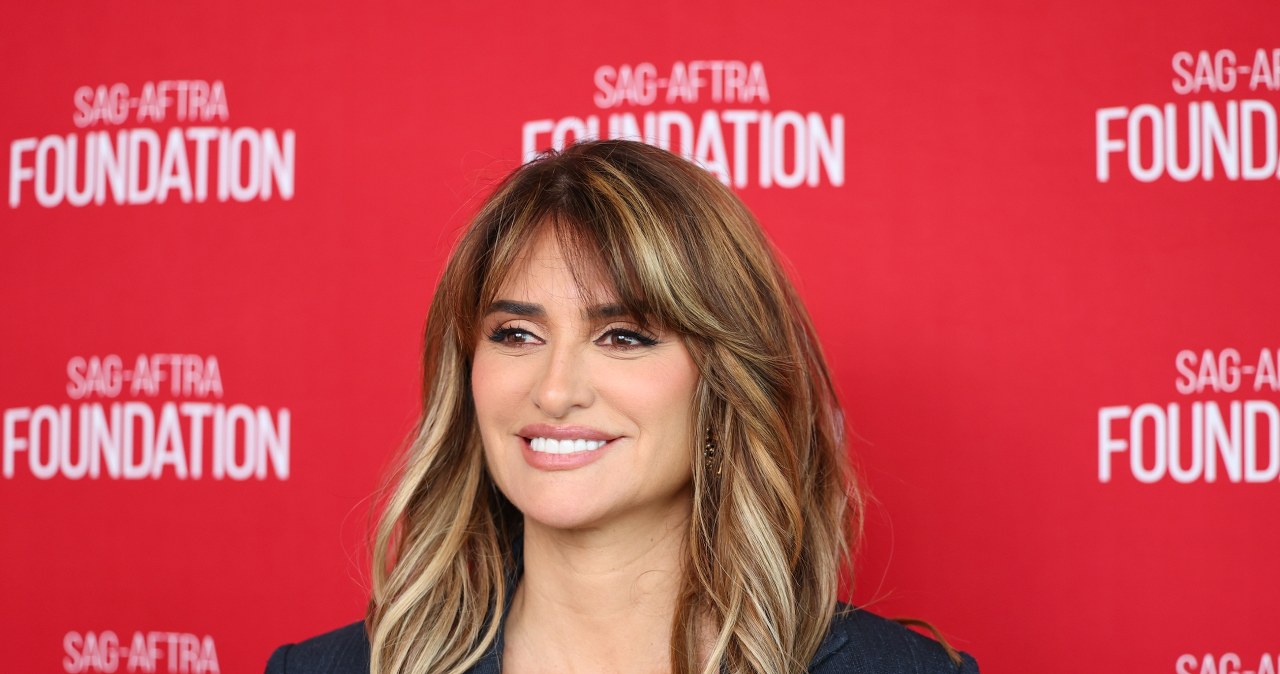 Penelope Cruz vėl nustebino: 52-ejų žvaigždė Los Andžele sužibo su „Chanel“ įvaizdžiu