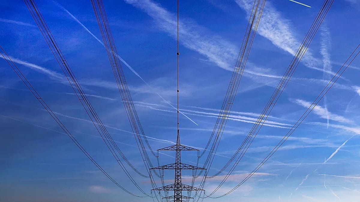 Karščio banga Europoje keičia elektros rinką: kondicionieriai kelia paklausą ir kainas