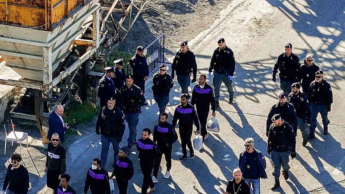 ES pritarė griežčiausiam migracijos grąžinimo reguliavimui: grąžinimo centrai už Bendrijos ribų
