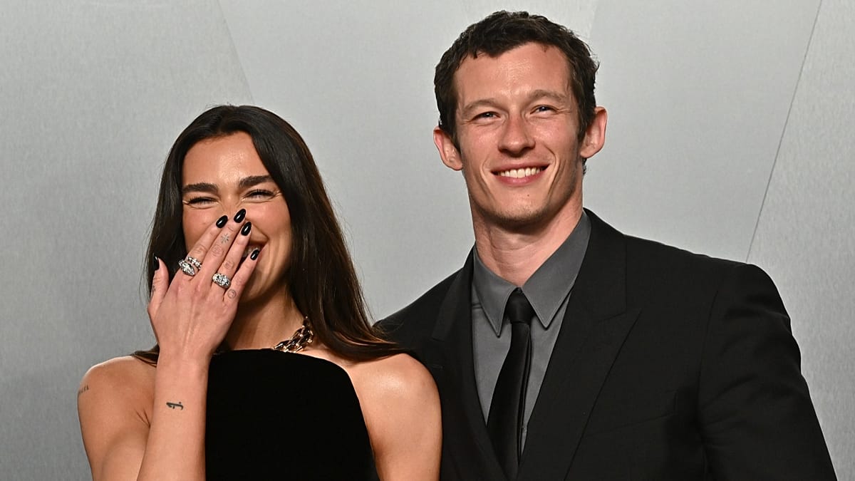 Dua Lipa ir Callumas Turneris susituokė slapta Londone: netrukus laukia didesnė šventė Sicilijoje
