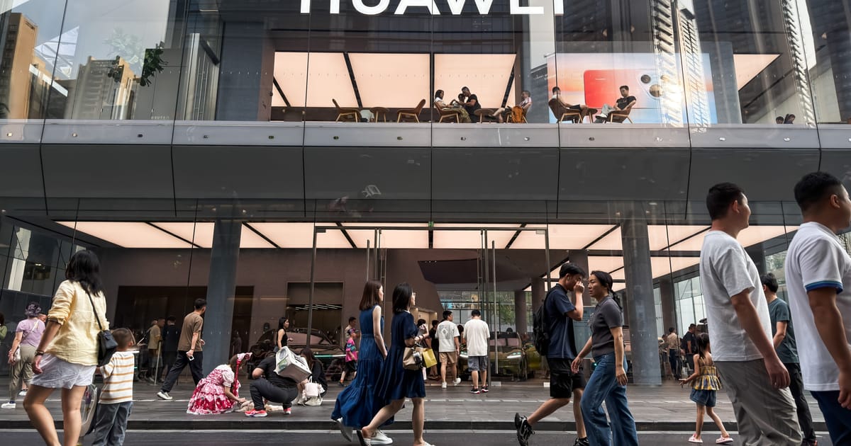 Europos Parlamentas dėl „Huawei“ tyrimo: imunitetas trims europarlamentarams neliečiamas, vienam panaikintas