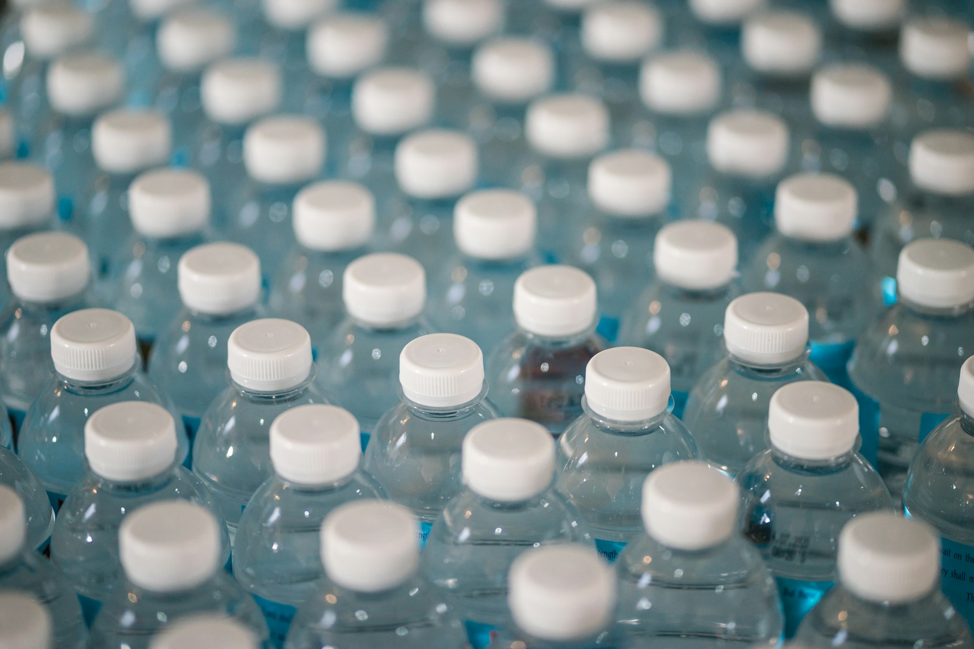 Medžiagų revoliucija jau čia: ananasų ir grybų oda, kukurūzų plastikas ir irzlesnė mada