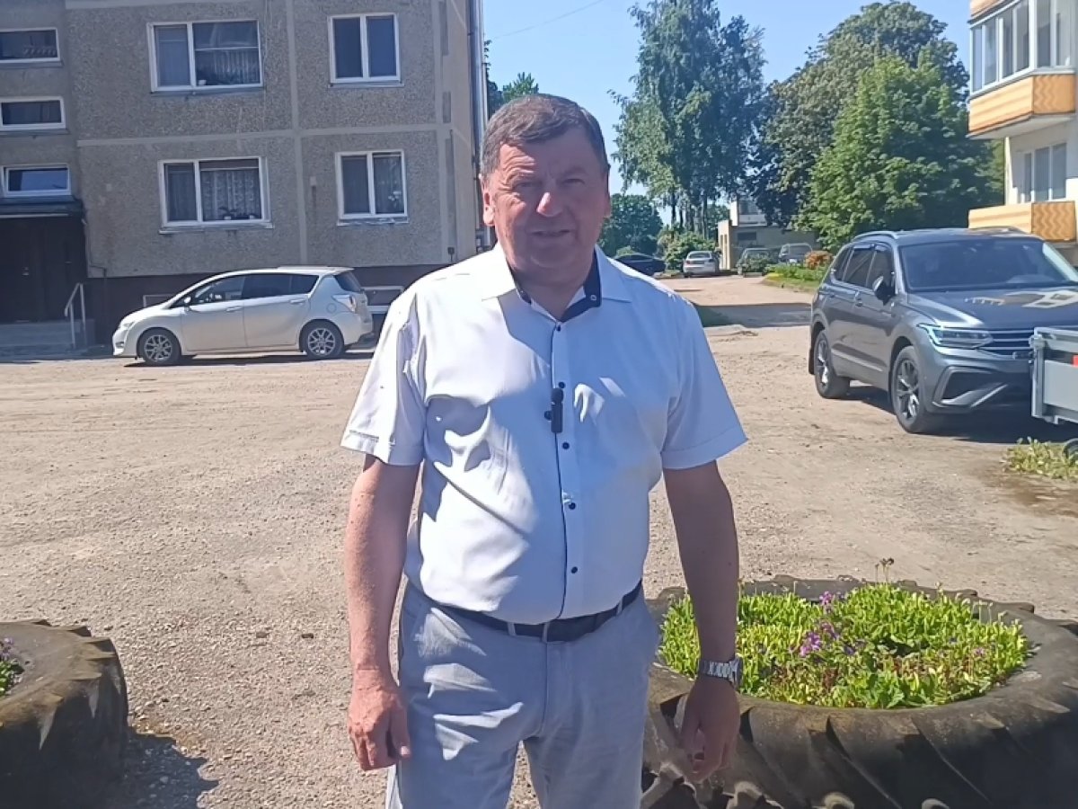 Kėdainių rajone tvarkomi daugiabučių kiemai: Pagiriuose darbai finišuos iki liepos pradžios