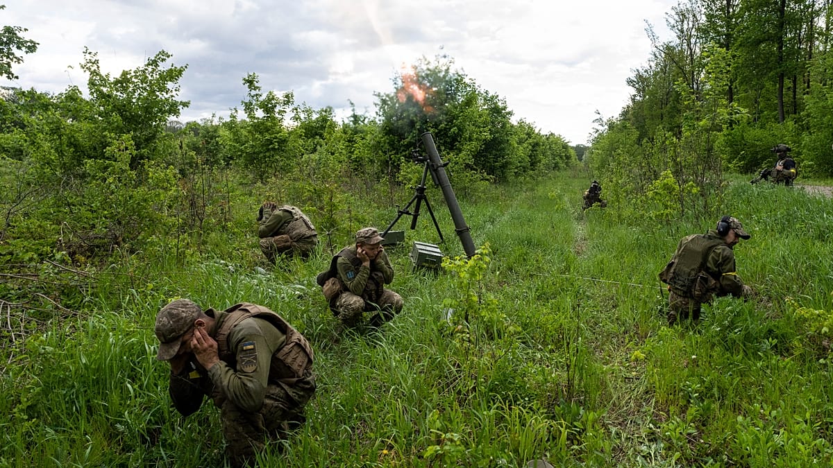 Prancūzų savanoriai treniruojasi Ukrainos žvalgybos tarptautiniame legione: ko mokosi prieš frontą