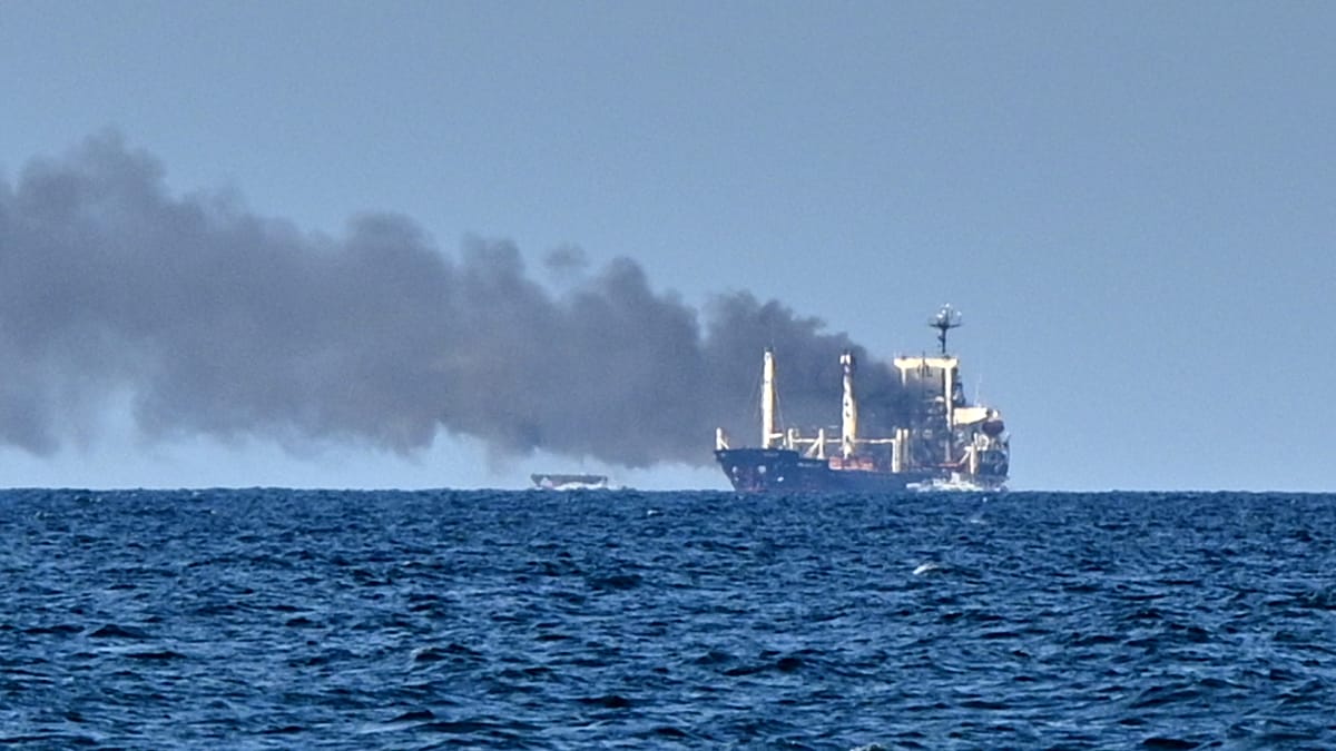 Juodojoje jūroje per 4 dienas apšaudyti naftos tanklaiviai: Kazachstanas įspėja dėl rinkų