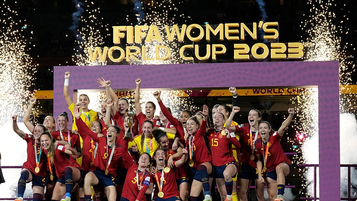 Ispanijos futbolo federacija imasi pokyčių: žaidėjoms ir teisėjoms – vaisingumo gydymas