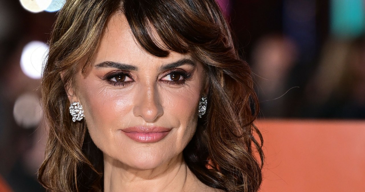Penélope Cruz suknelės triukai rudeniui: šie modeliai po 50-ies dailina liemenį ir figūrą