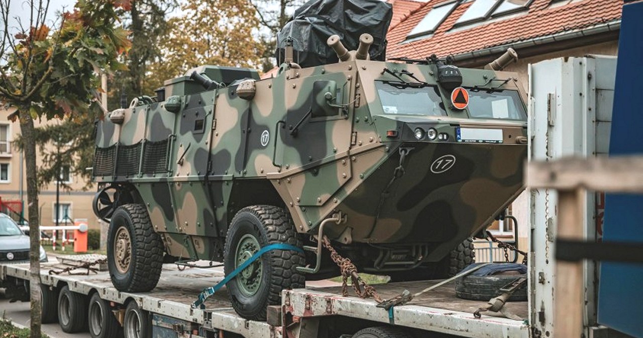 Lenkijos kariuomenė jau gavo pirmuosius „Kleszcz“: kuo šie šarvuočiai pakeis BRDM-2